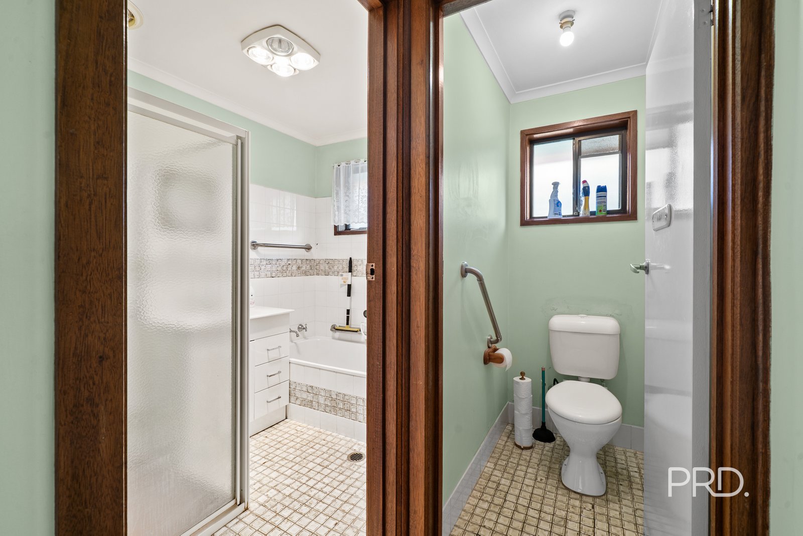 18 Undurra Drive GLENFIELD PARK 12