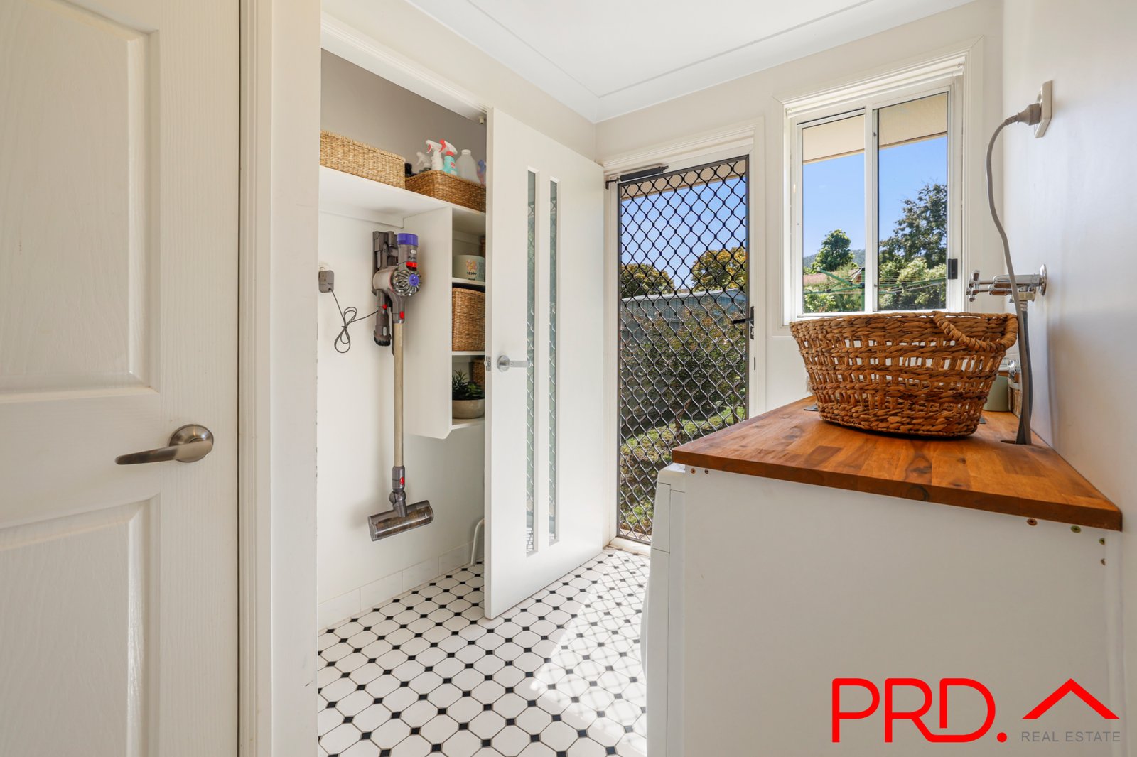 18 Valley Drive TAMWORTH 15