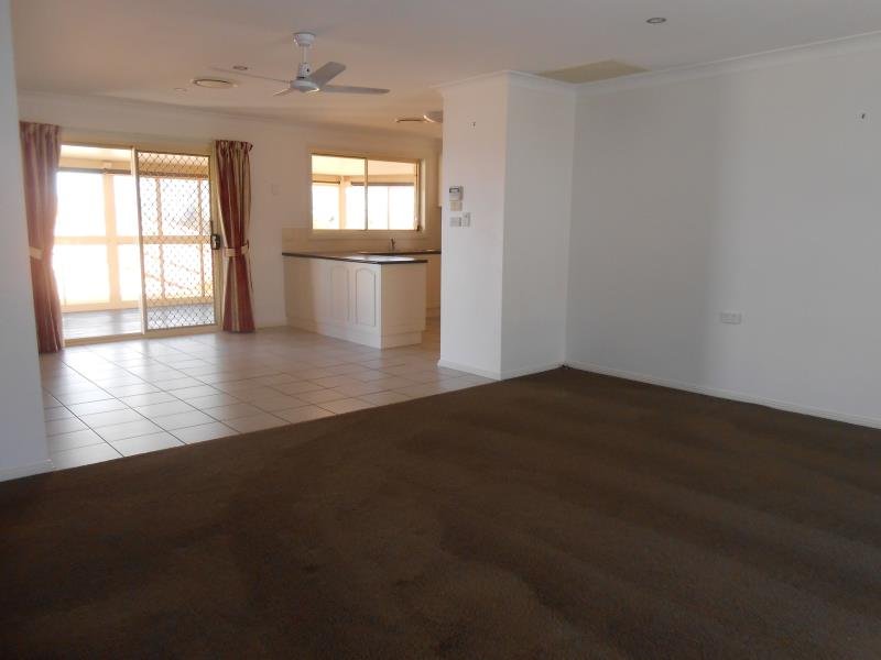 18 Ventnor Drive TAMWORTH 3