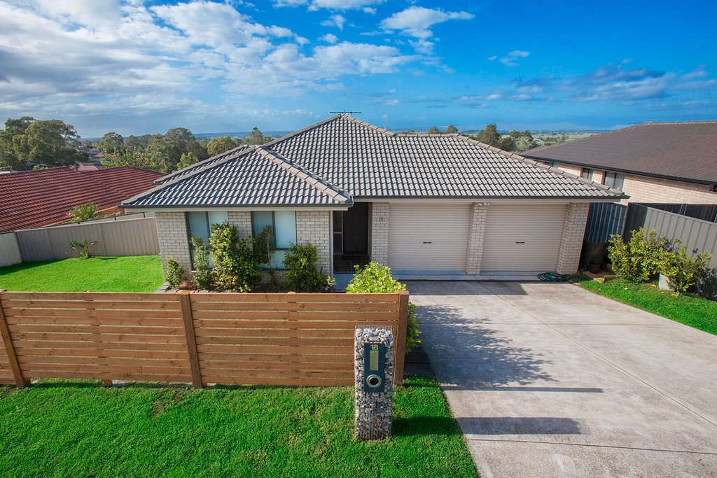 18 Ventura Close RUTHERFORD 1
