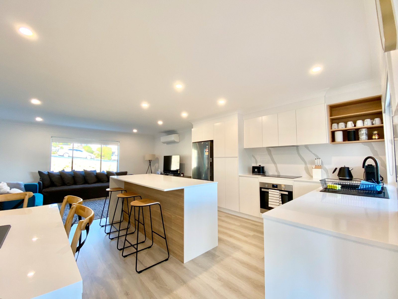 18 Victor Parade SHOAL BAY 5