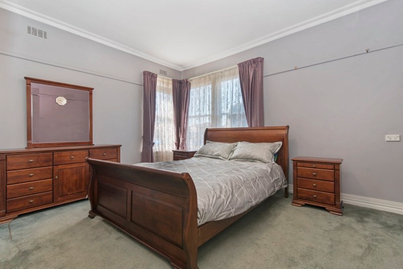 18 Victoria Street EAGLEHAWK 3