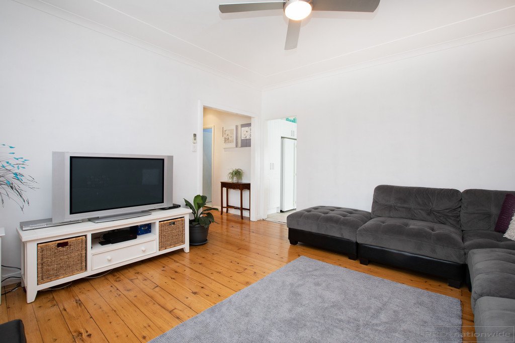 18 Vindin Street RUTHERFORD 2