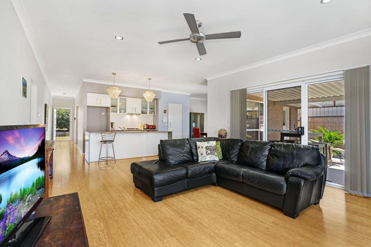 1/8 VIne Street BRANXTON 6