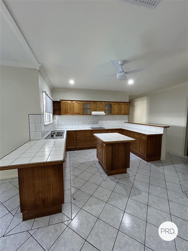 18 Volute Street SHOAL POINT 2