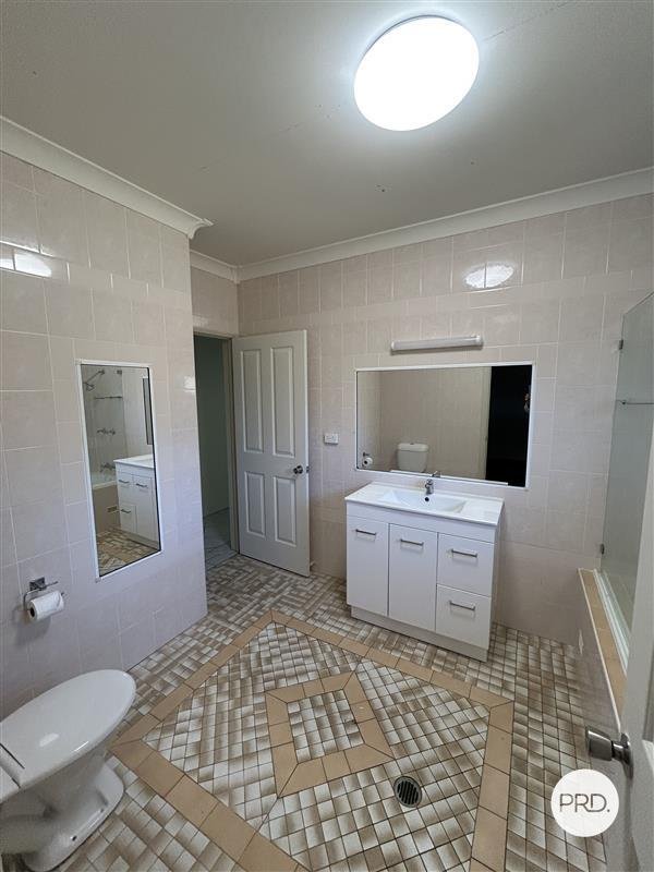 18 Volute Street SHOAL POINT 9
