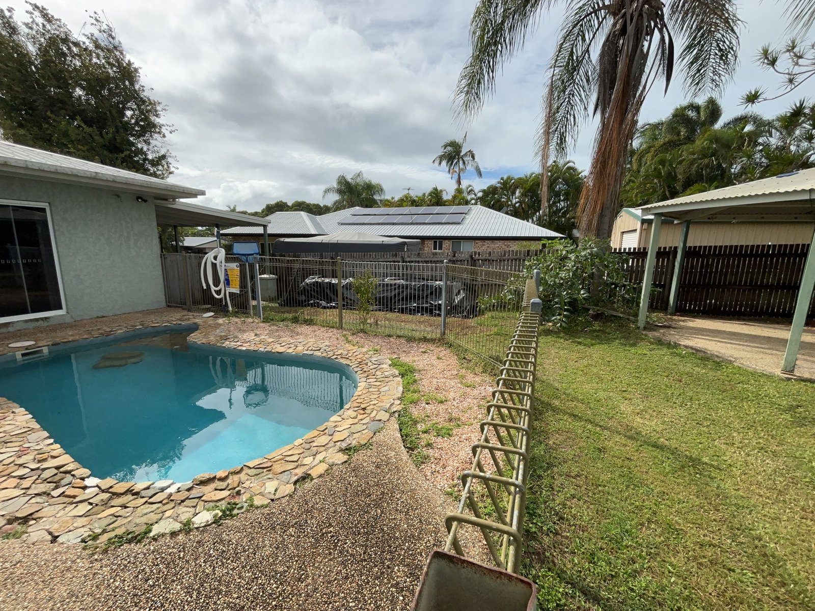 18 Volute Street SHOAL POINT 14