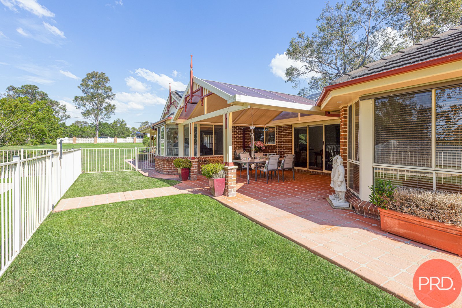 18 Walter Parade BLACK HILL 11