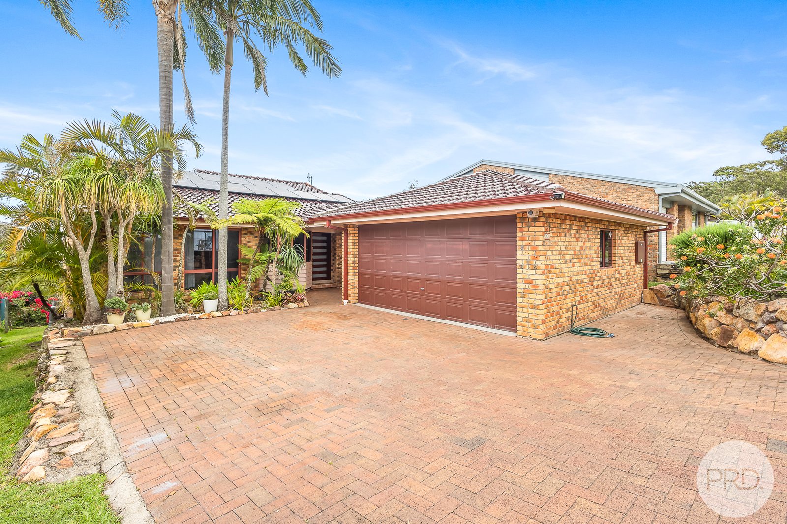 18 Waratah Avenue SALAMANDER BAY 2