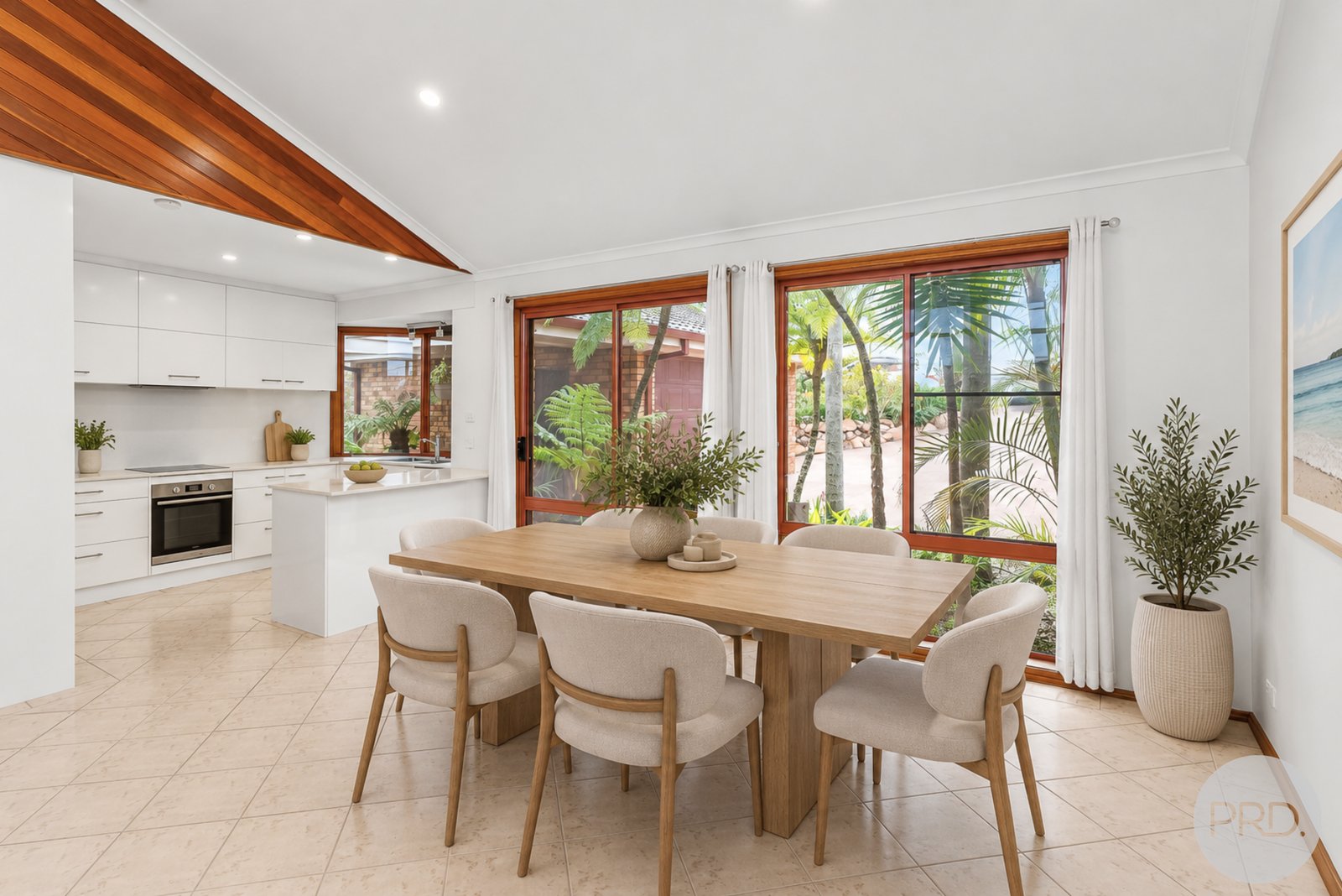 18 Waratah Avenue SALAMANDER BAY 9