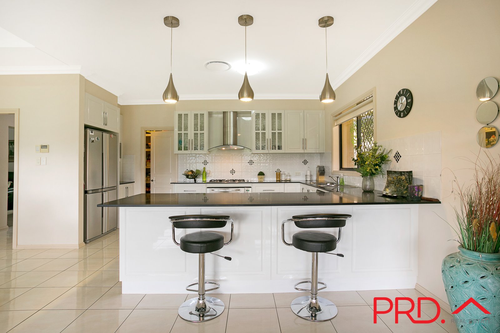 18 Warrah Drive TAMWORTH 11