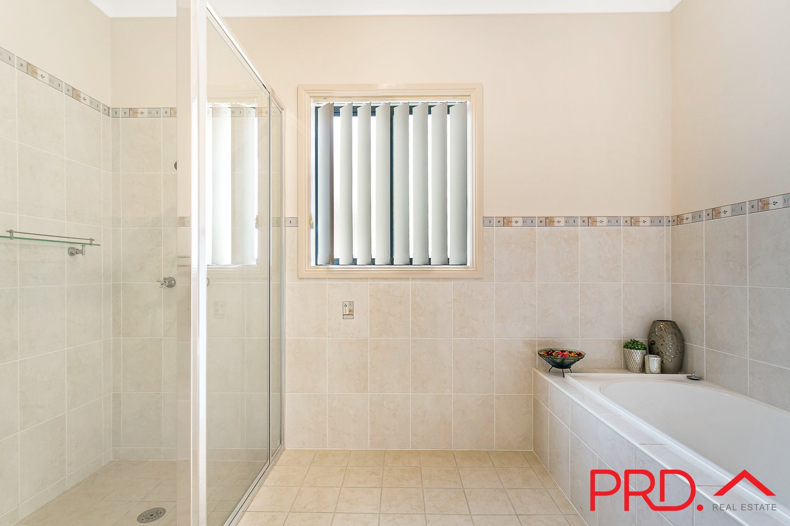 18 Warrah Drive TAMWORTH 18