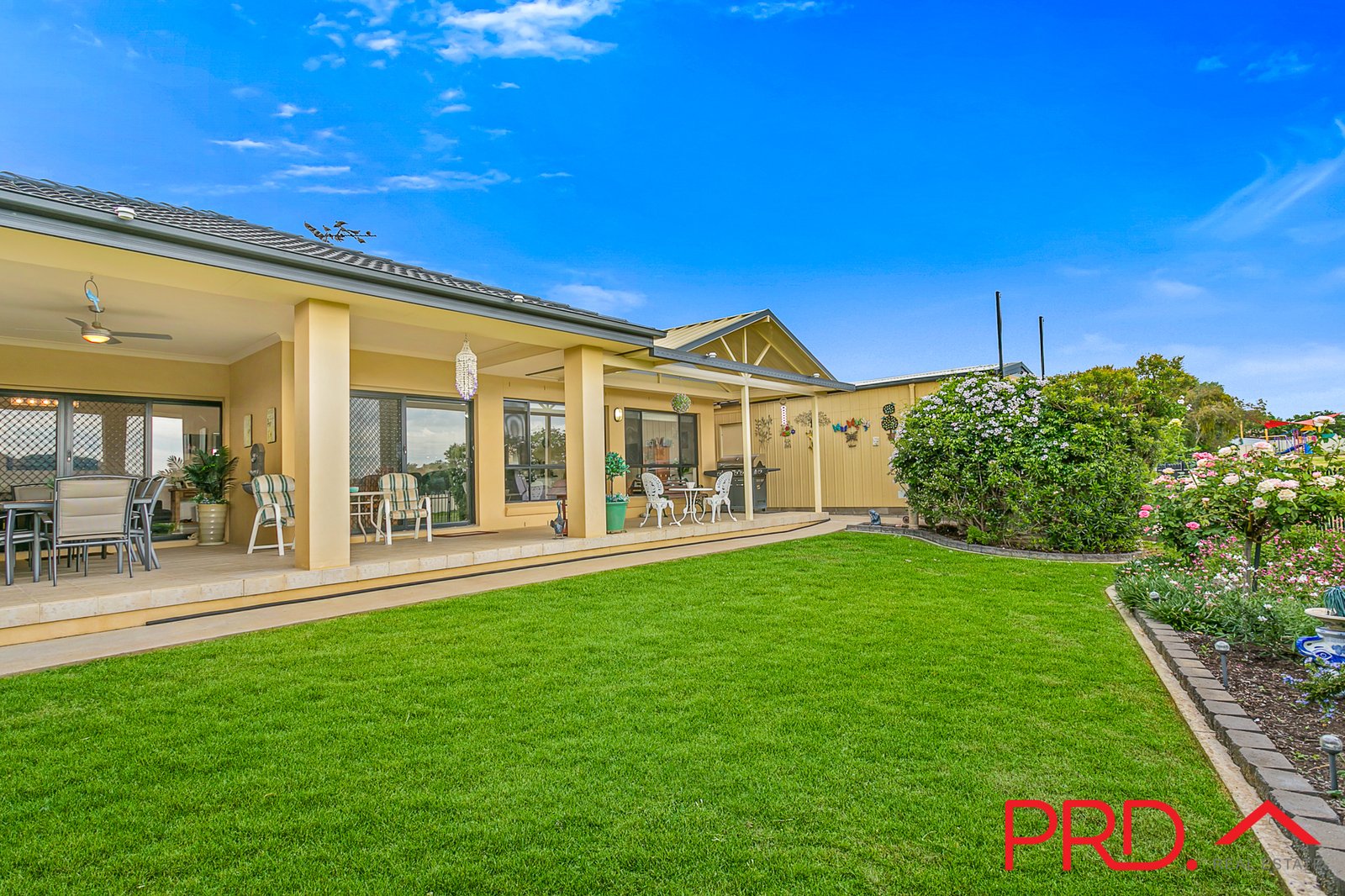 18 Warrah Drive TAMWORTH 26