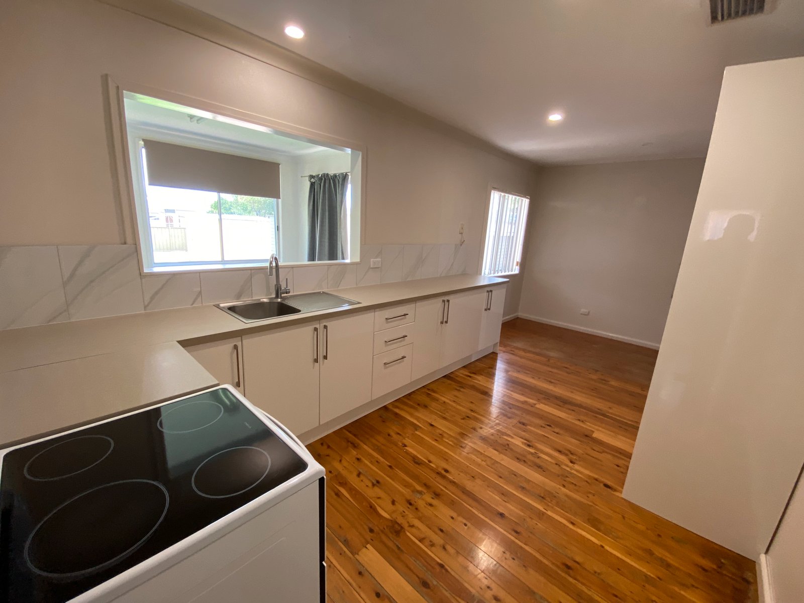 18 Warren Street TAMWORTH 4