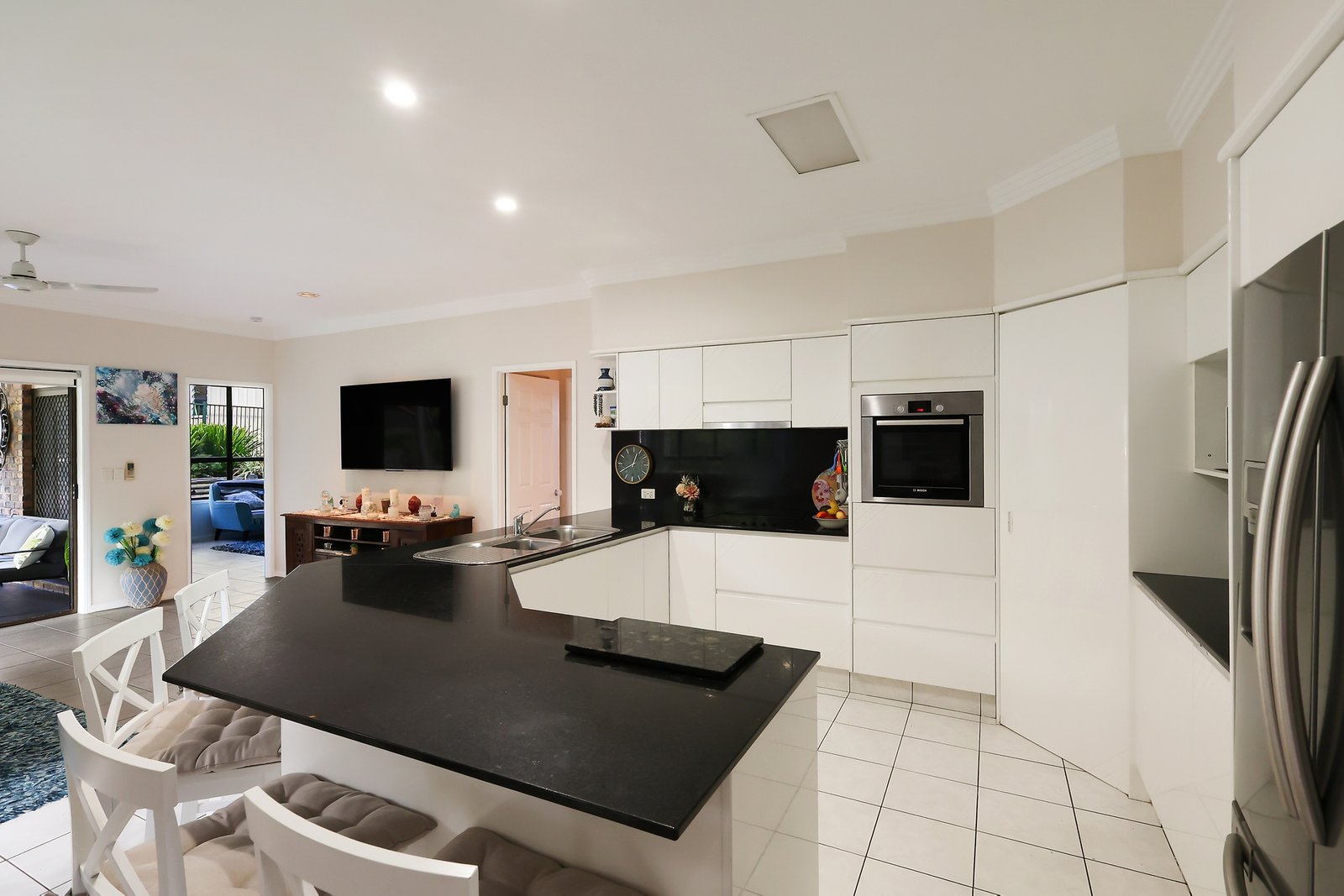 18 Watford Crescent MOLENDINAR 4