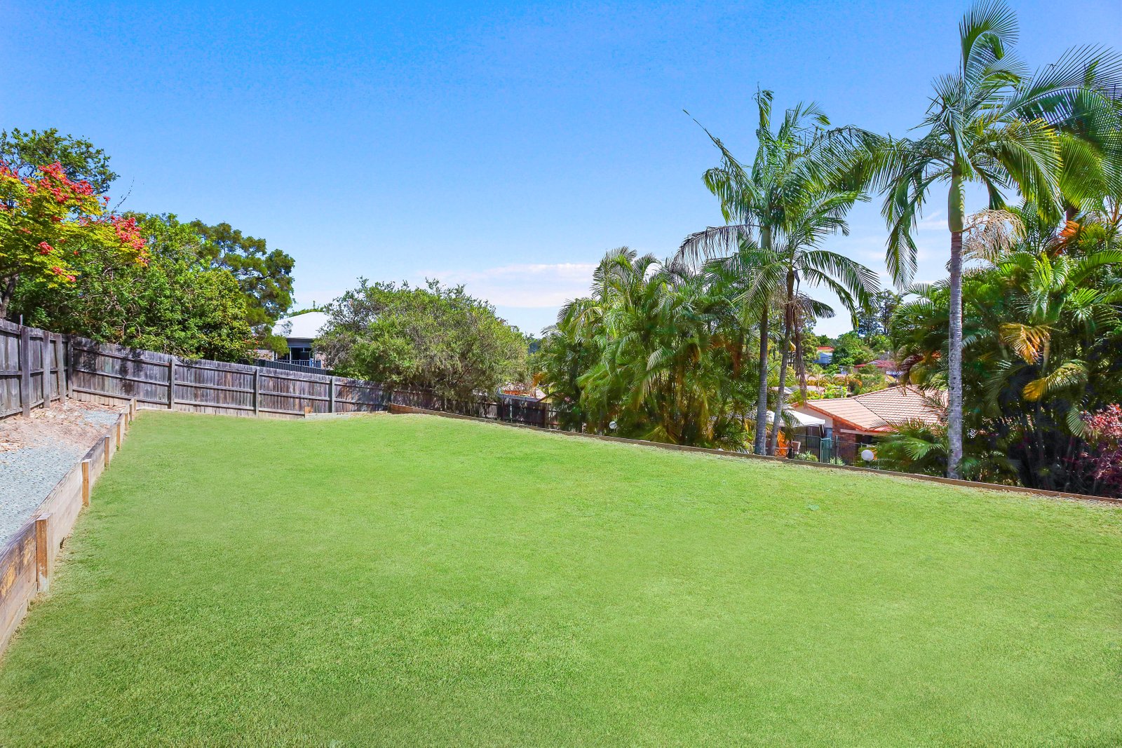 18 Watford Crescent MOLENDINAR 16