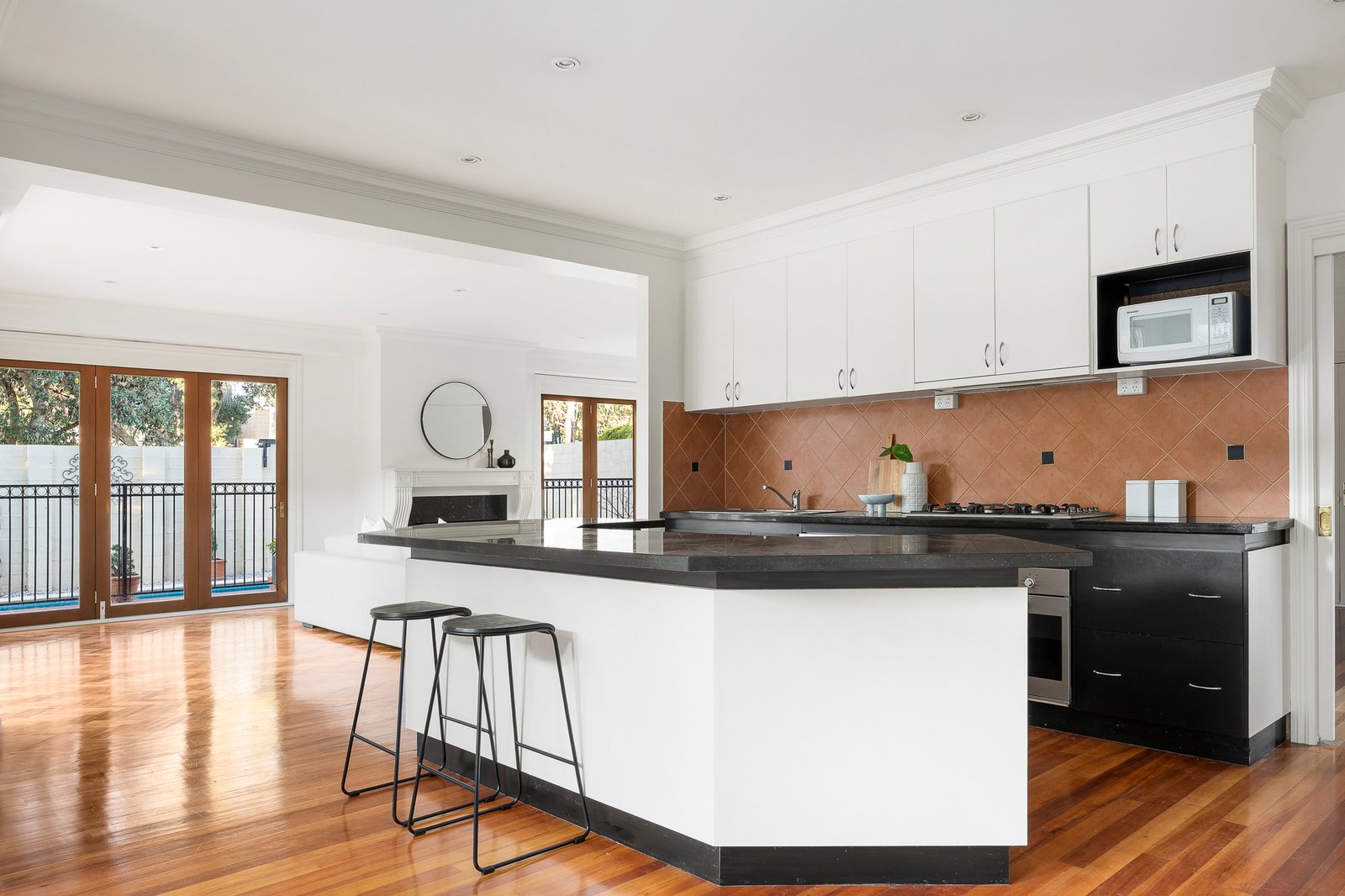 Real Estate and Property in 1/8 Wattle Avenue, Beaumaris, VIC