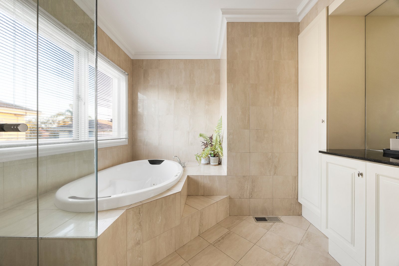 Real Estate and Property in 1/8 Wattle Avenue, Beaumaris, VIC