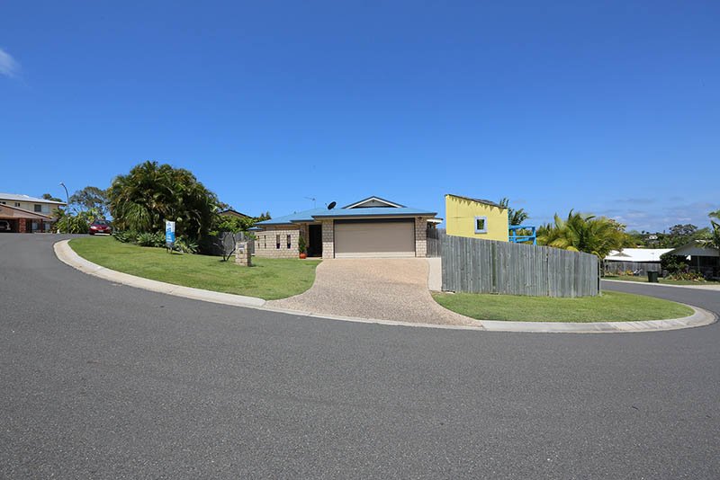 18 WATTORA Close BOYNE ISLAND 8