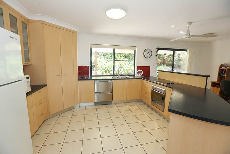 18 WATTORA Close BOYNE ISLAND 2