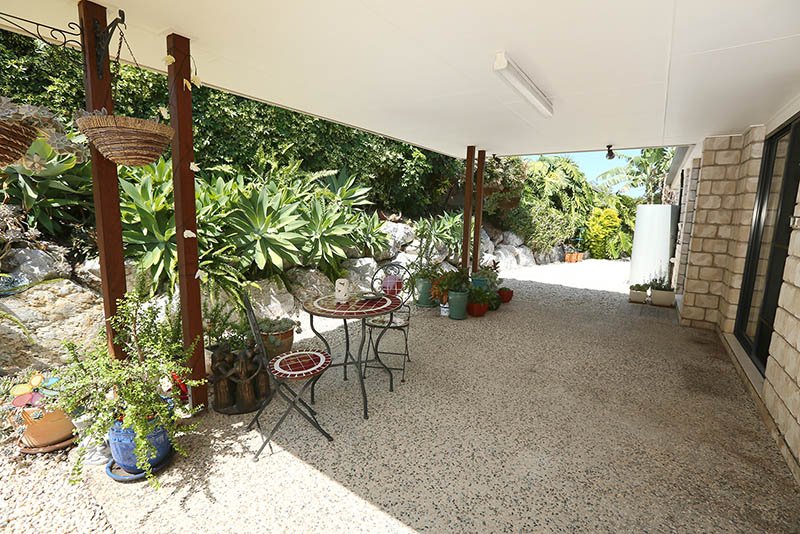 18 WATTORA Close BOYNE ISLAND 13