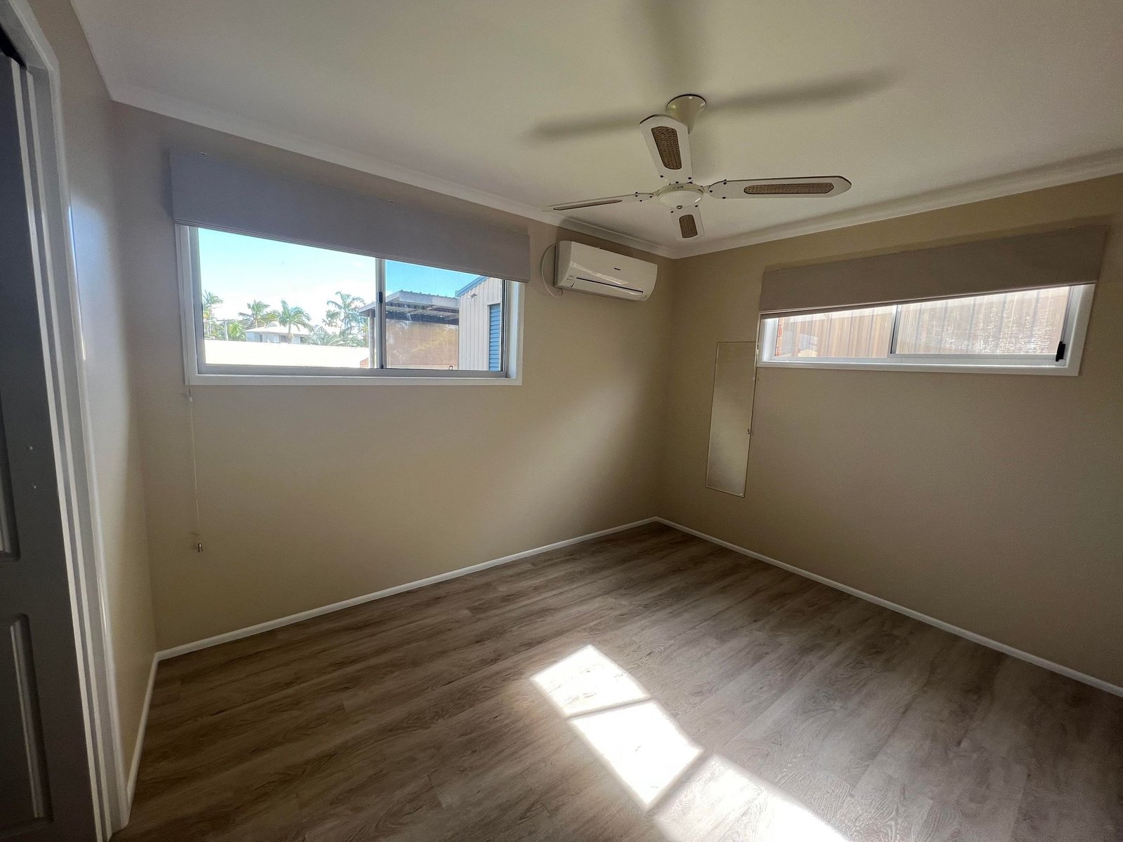 18 Wedge Street TANNUM SANDS 7