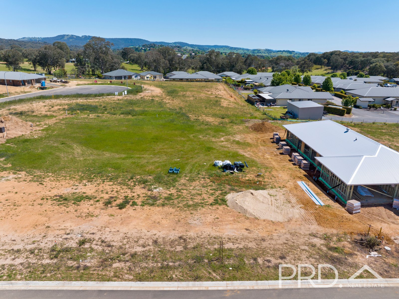18 Weeden Place TUMUT 2