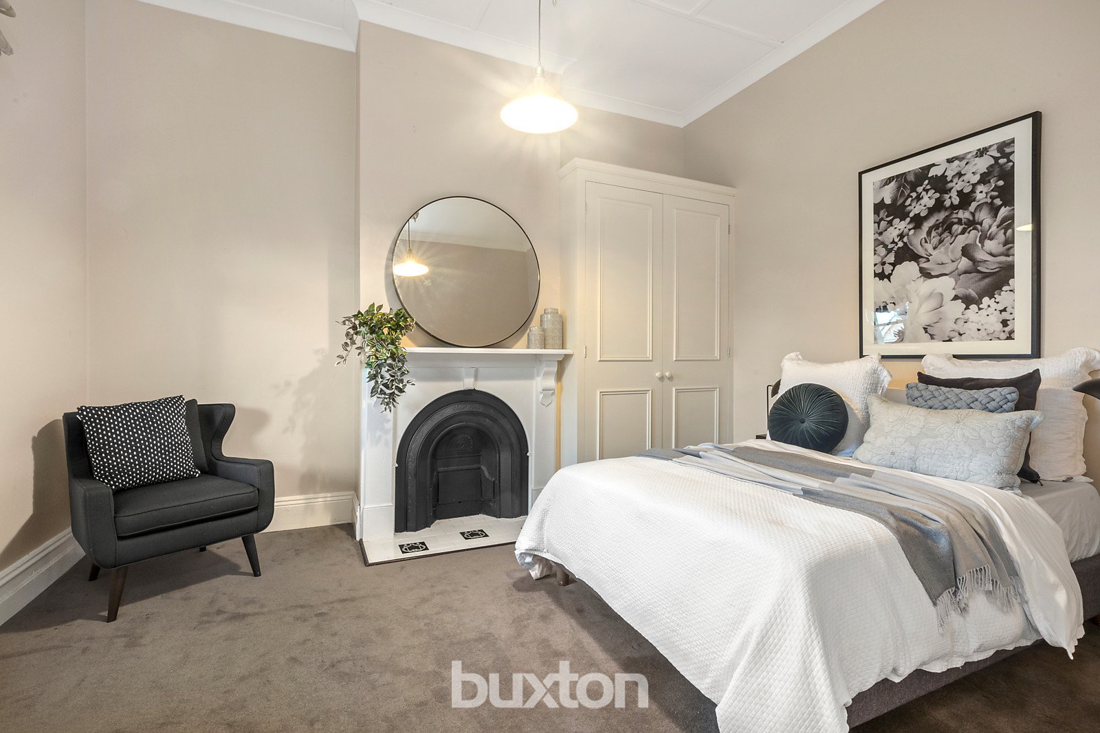 Gallery: 18 Wellington Street