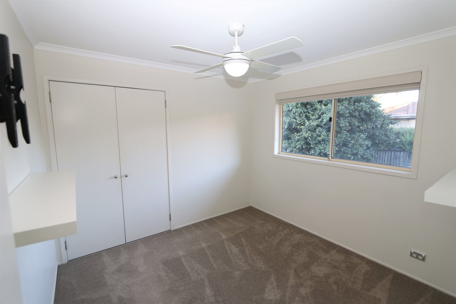 18 White Cap Close PACIFIC PINES 12