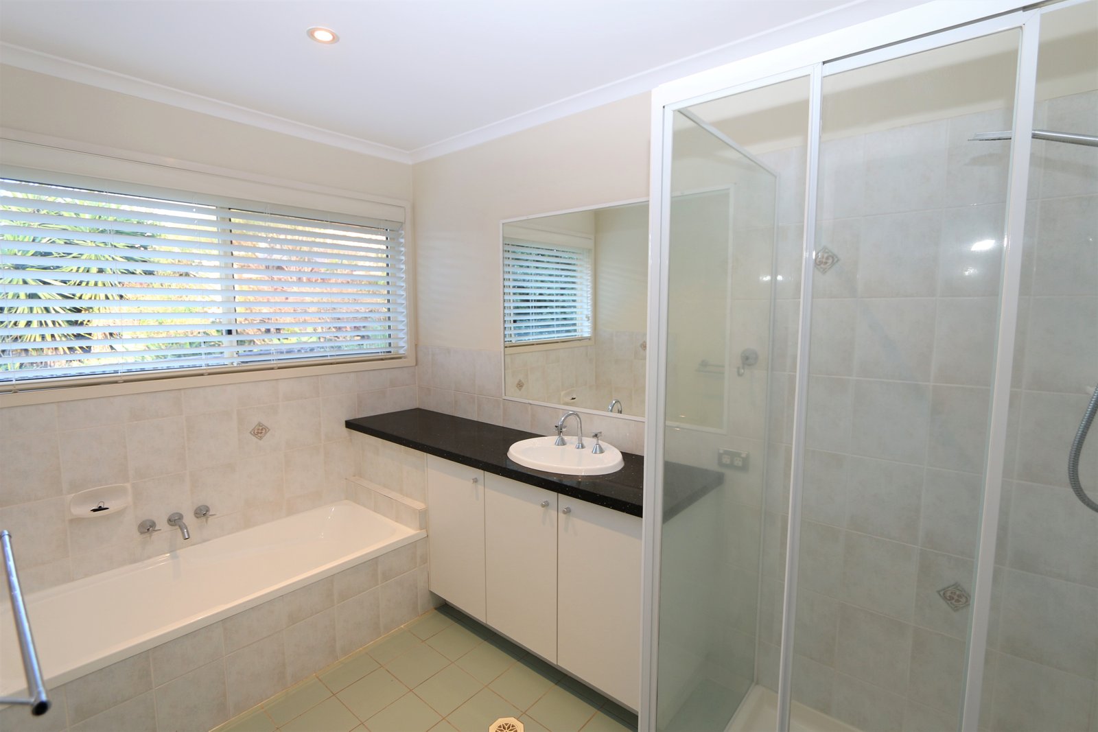 18 White Cap Close PACIFIC PINES 14