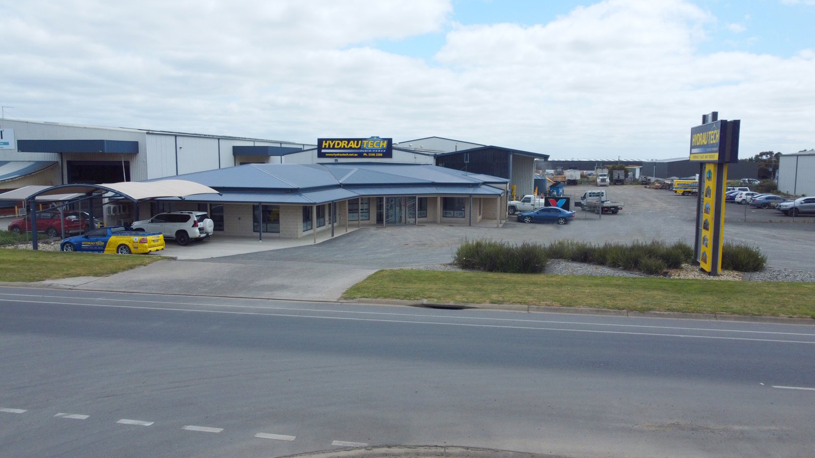 18 Wiltshire Lane DELACOMBE 1