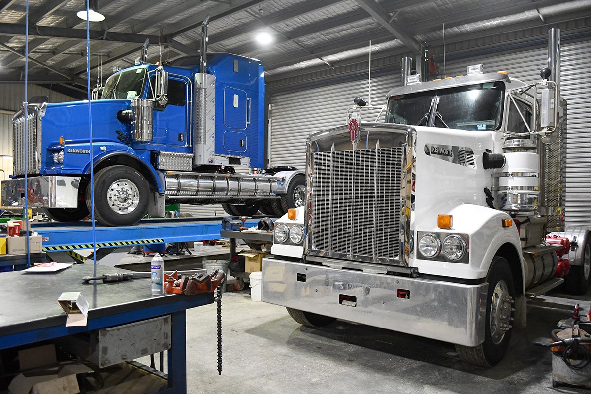 18 Wiltshire Lane DELACOMBE 2