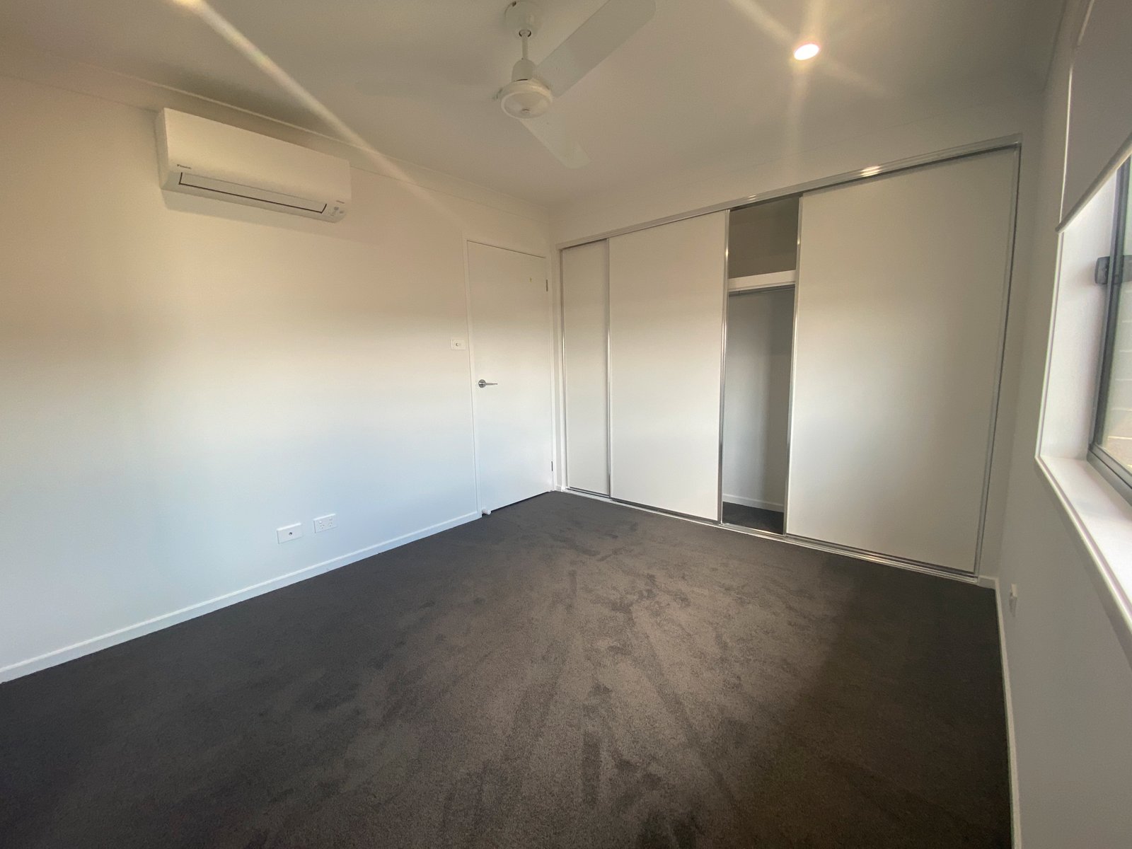 1/8 Wyla Street Bellbird 5