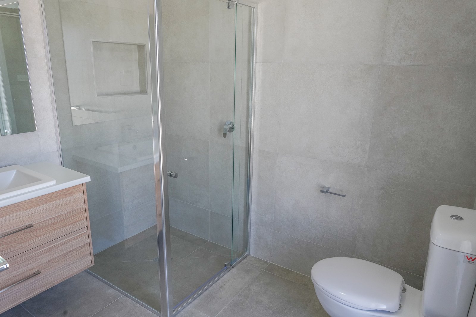 1/8 Wylie Court BOOROOMA 6