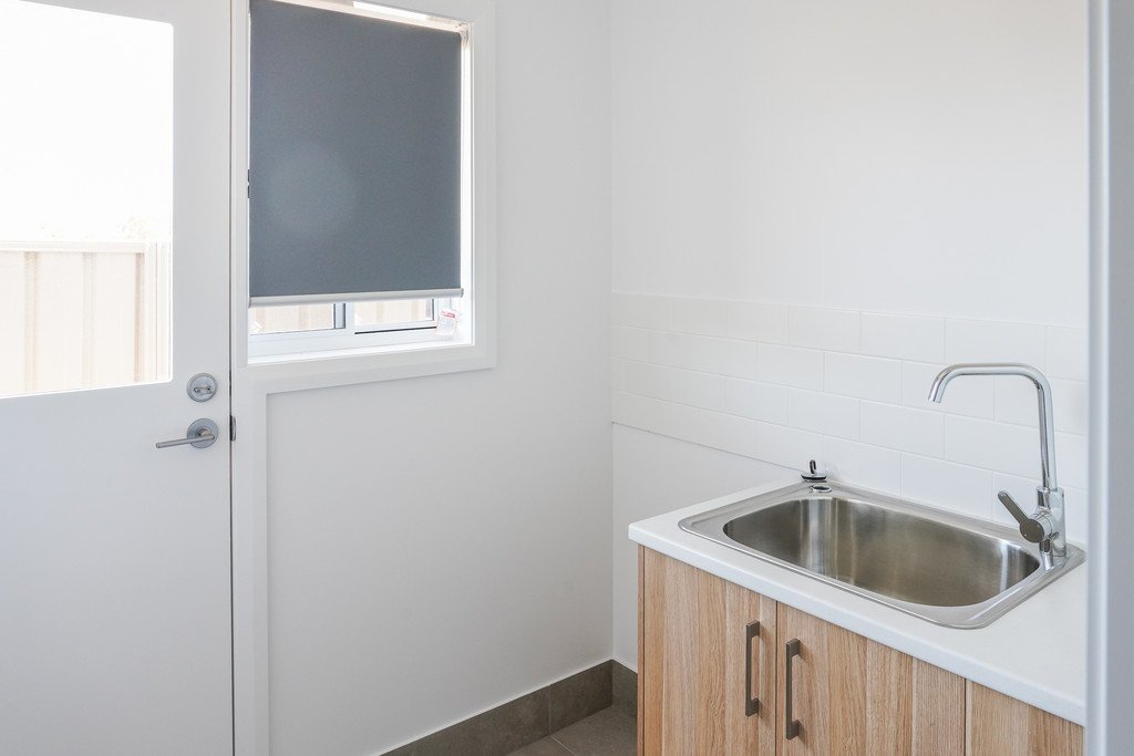 1/8 Wylie Court BOOROOMA 10