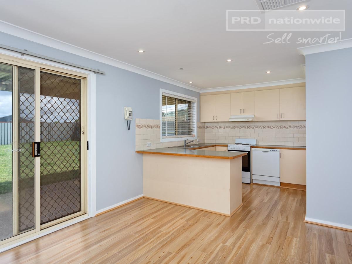 18 Yentoo Drive GLENFIELD PARK 1