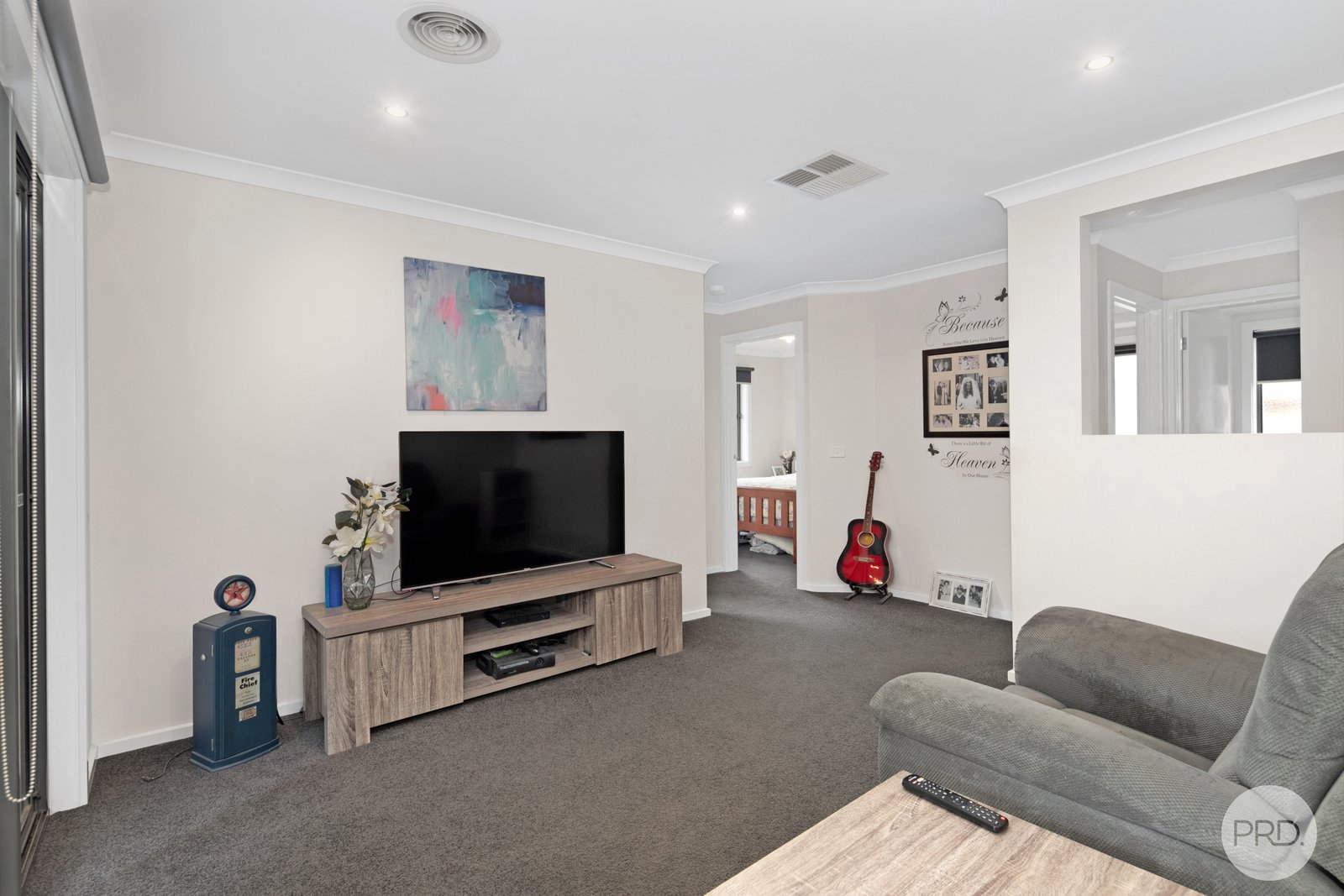 18 Yorkdale Boulevard WINTER VALLEY 7