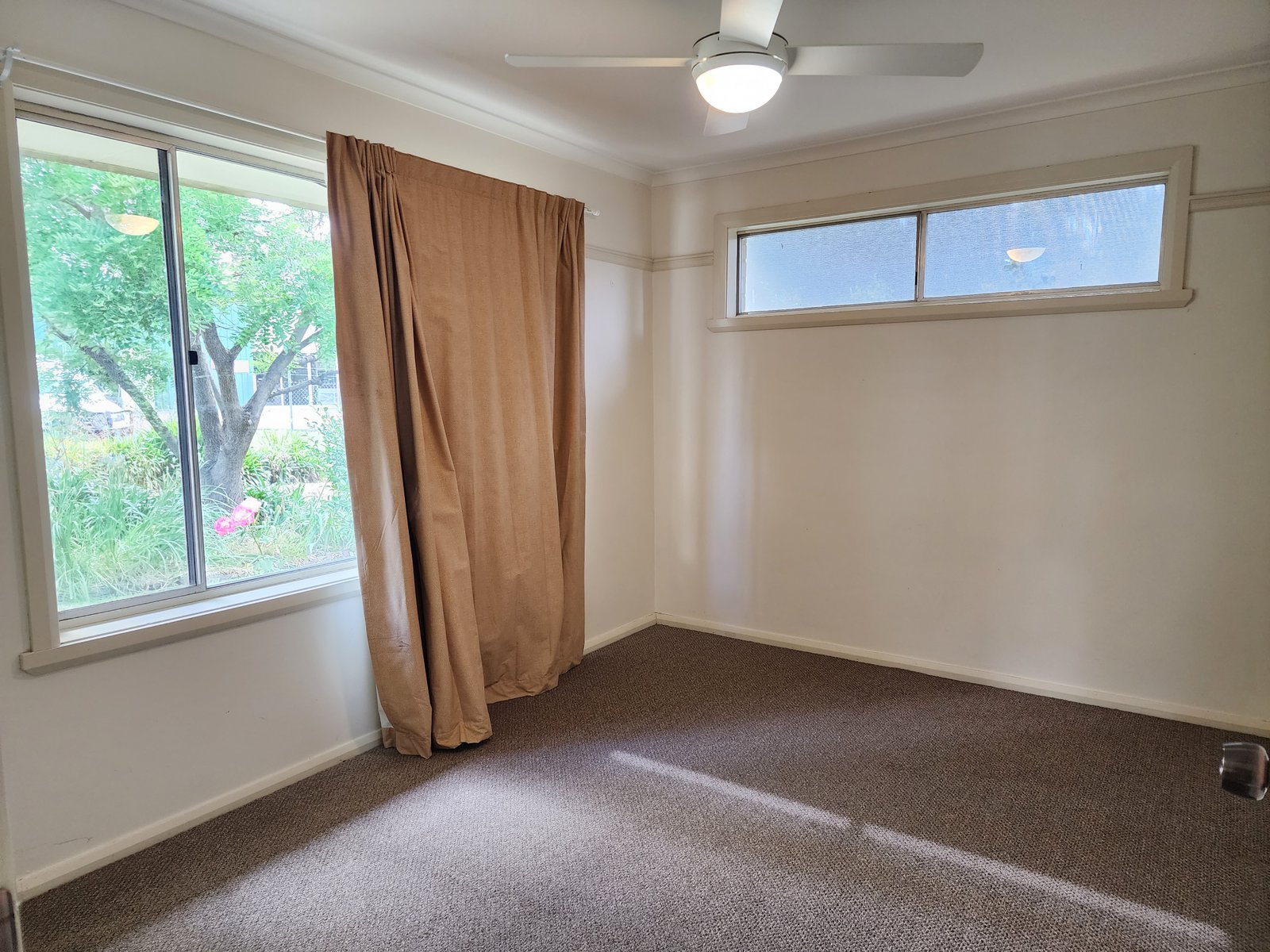 180 Adelong Road TUMUT 8