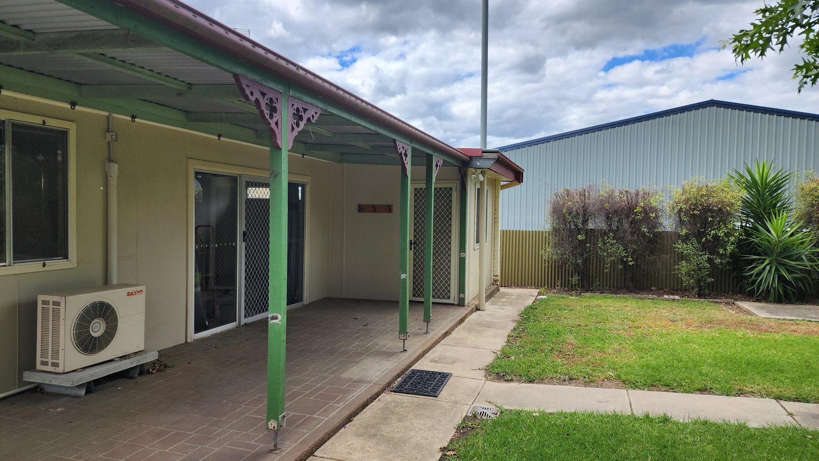 180 Adelong Road TUMUT 12