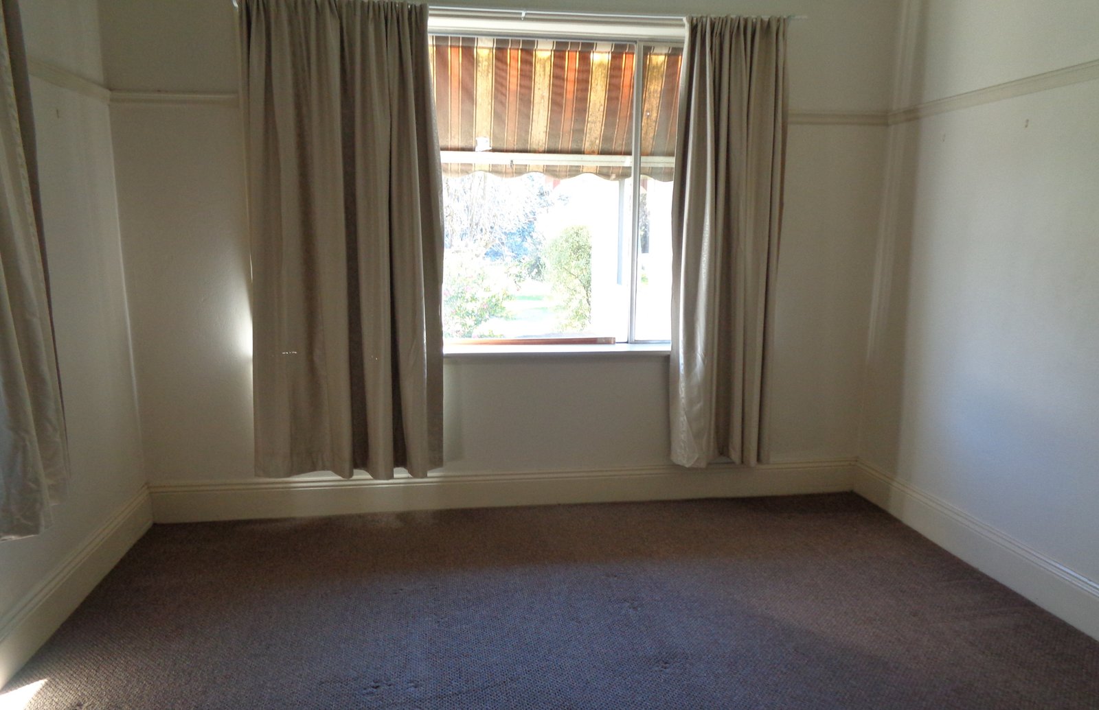 180 Adelong Road TUMUT 8