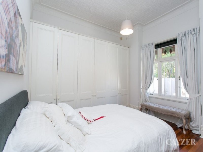 Gallery: 180 Canterbury Road
