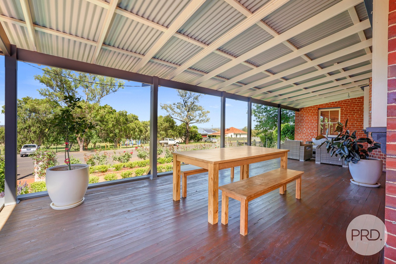 180 Carthage Street TAMWORTH 3