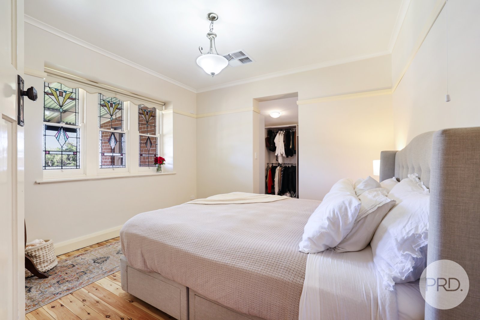 180 Carthage Street TAMWORTH 5