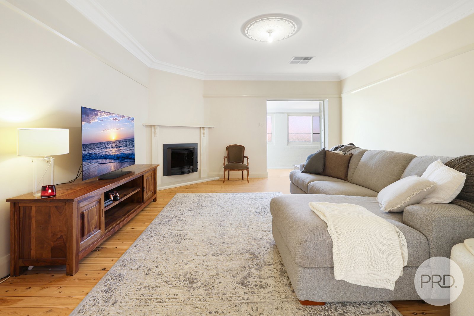 180 Carthage Street TAMWORTH 10