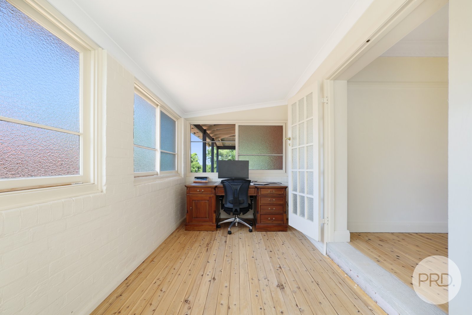 180 Carthage Street TAMWORTH 12