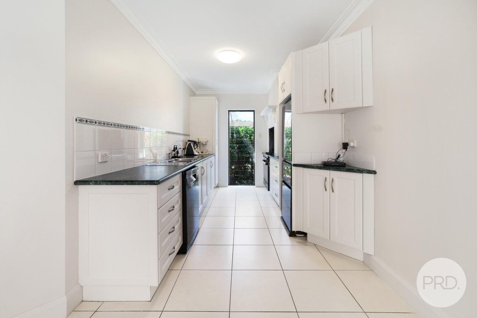 180 Carthage Street TAMWORTH 14