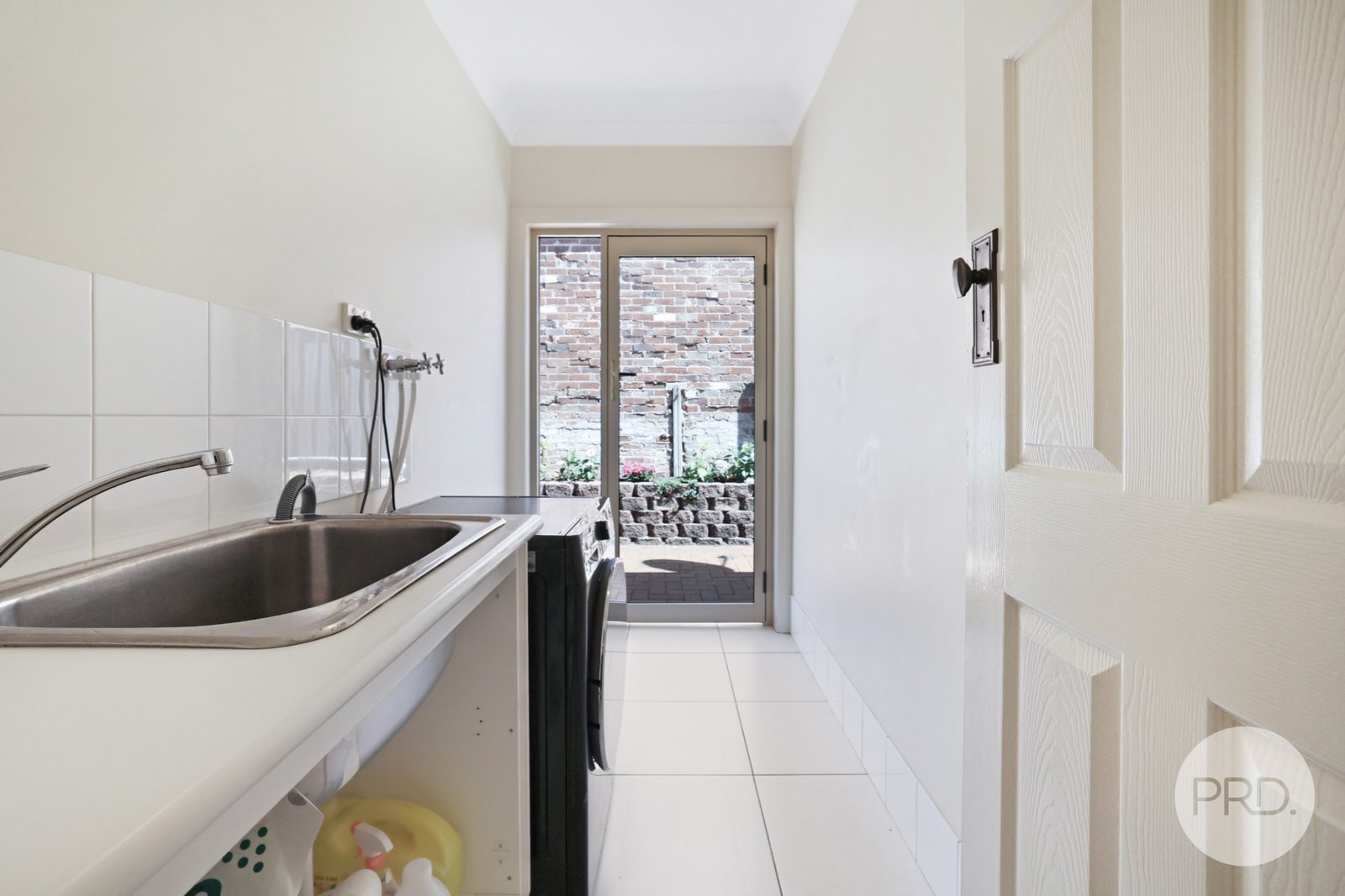 180 Carthage Street TAMWORTH 17