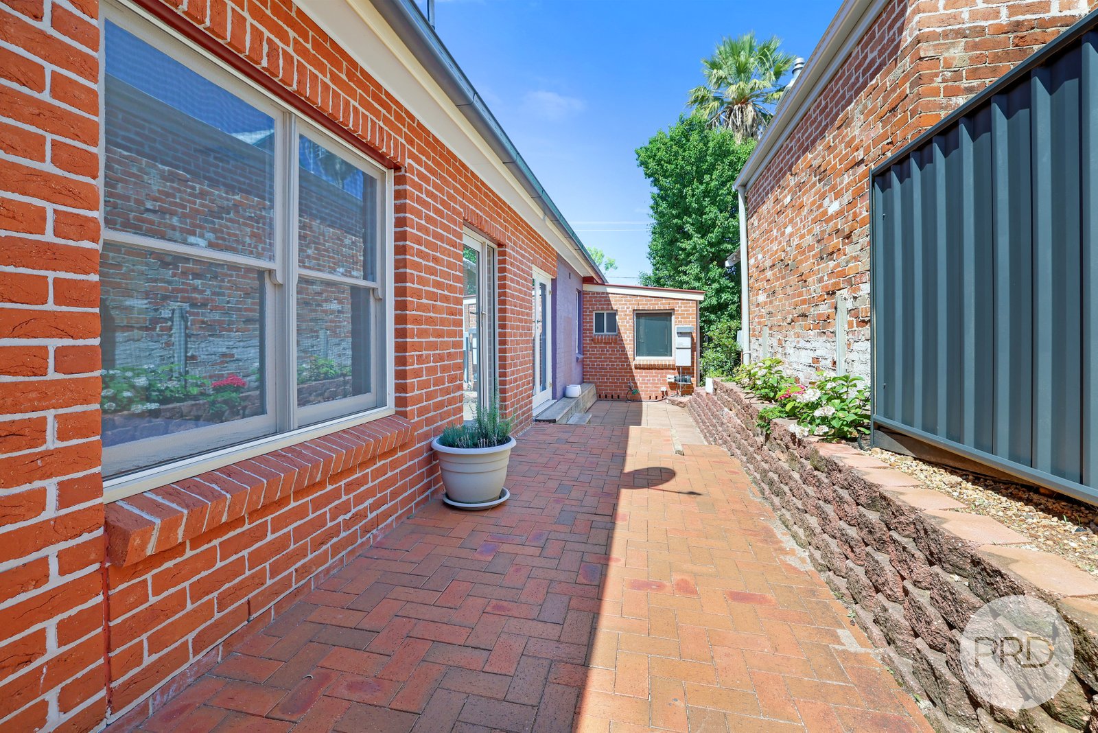 180 Carthage Street TAMWORTH 18