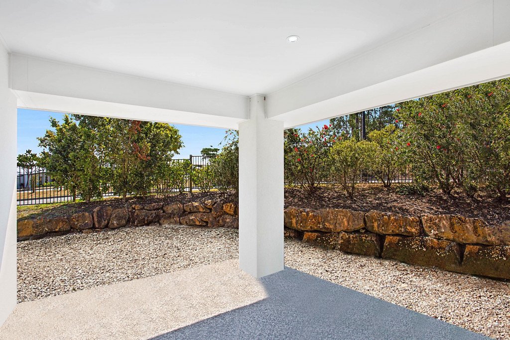 1/80 Cirrus Way COOMERA 5