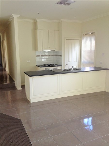 1/80 Condon Street KENNINGTON 2